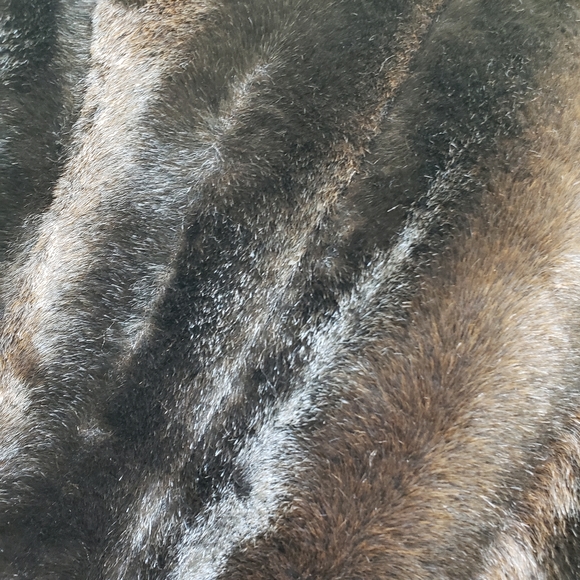 LOFT Faux Fur Short Jacket in Brown and Black - Sz 2P Petite - Picture 5 of 5